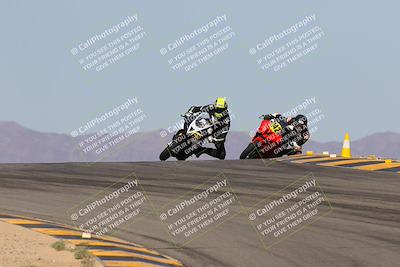 media/Oct-08-2023-CVMA (Sun) [[dbfe88ae3c]]/Race 3 Amateur Supersport Middleweight/